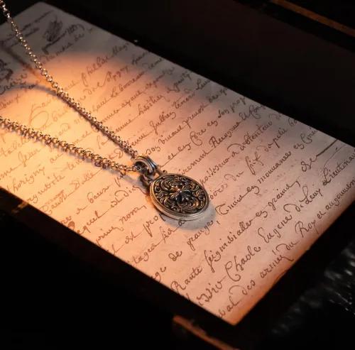 Mặt Dây Chuyền Bạc S925 Divinity Flame – Hoa Văn Gothic Oval